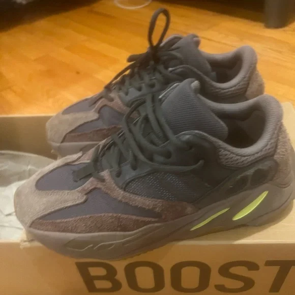adidas gazelle silver green womens Yeezy Boost 700 V1 Wave Runner
